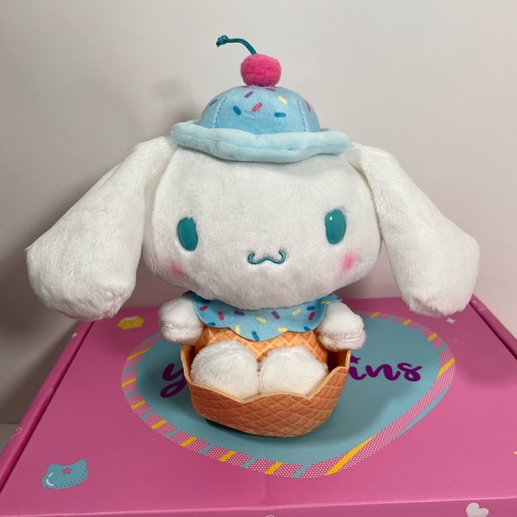 Cinnamoroll Icecream Parlor Sundae Plush • Sanrio Cosplay Y2K NWT - Picture 1 of 5